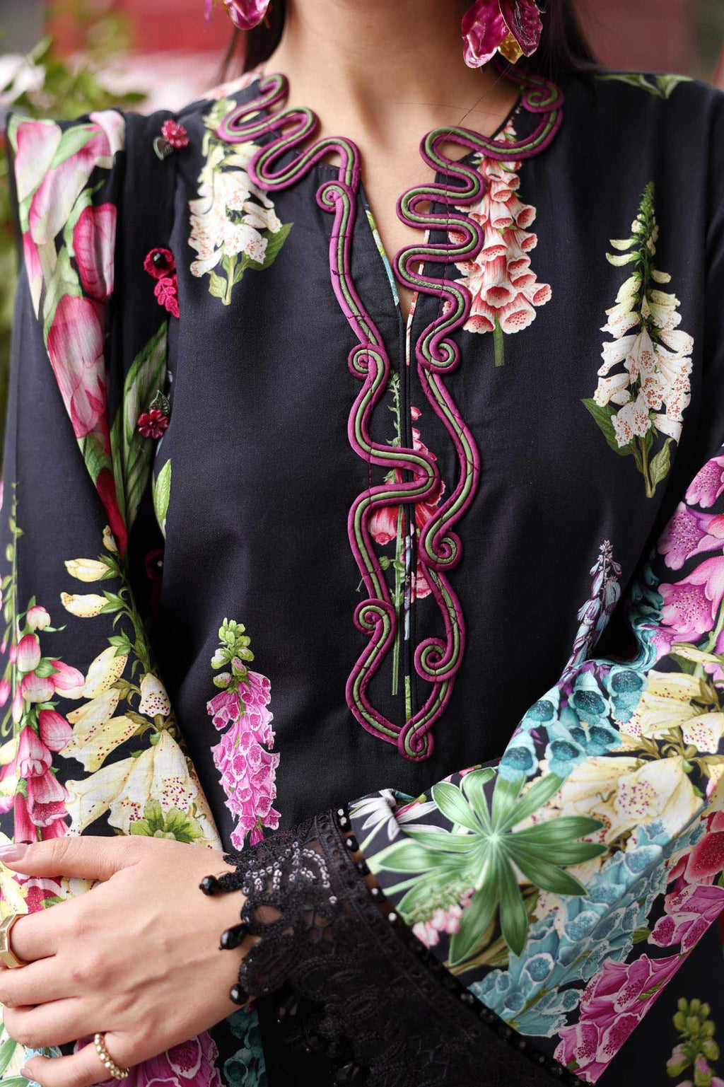 Title: Black Floral Printed 3-Piece Lawn Suit